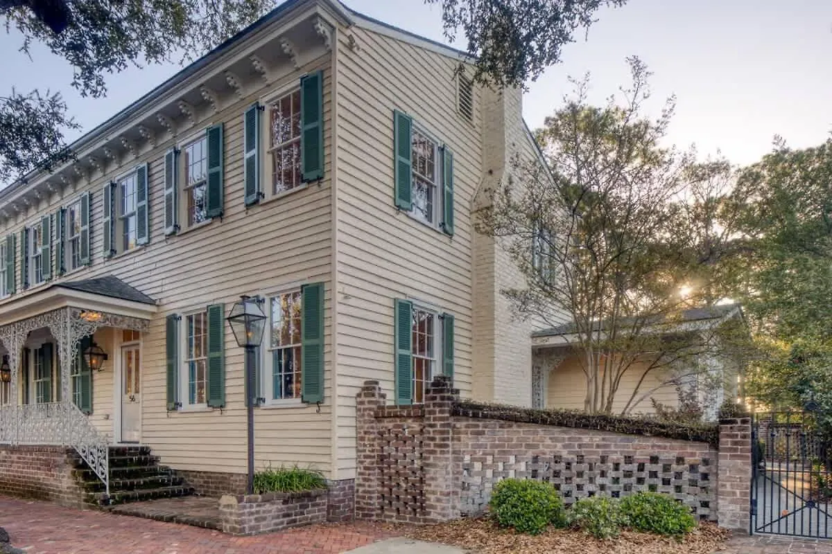 Updated Historic Villa 3 Bedroom Suites Walk Everywhere Savannah 0*,  Estados Unidos da América